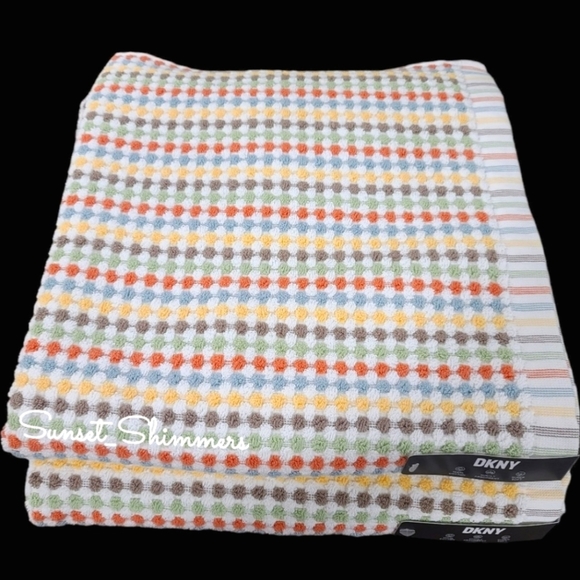 2pc DKNY Multicolored Rainbow Gingham Check Bath Towel Set NEW - Picture 5 of 5